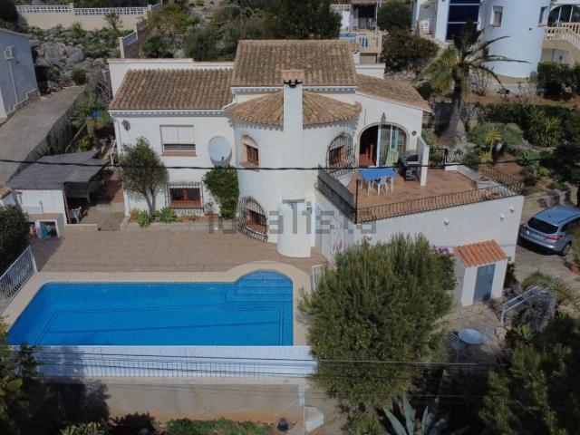 Chalet, Sanet y Negrals