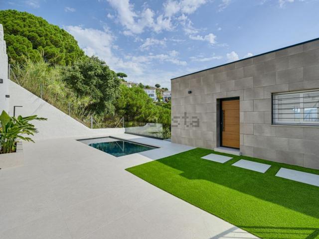 Chalet, Sant Cebrià de Vallalta