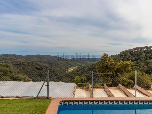 Chalet, Sant Cebrià de Vallalta
