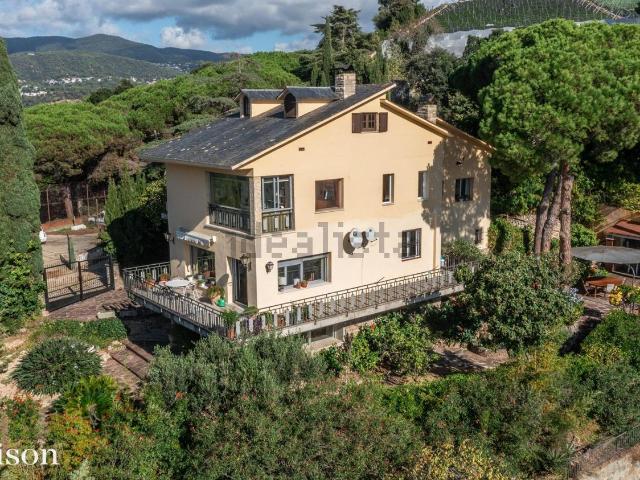 Chalet, Sant Cebrià de Vallalta