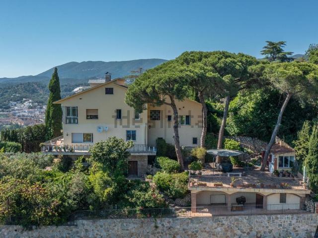 Chalet, Sant Cebrià de Vallalta