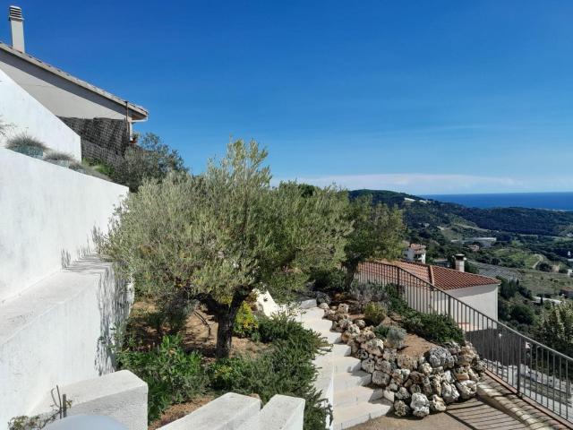 Chalet, Sant Cebrià de Vallalta