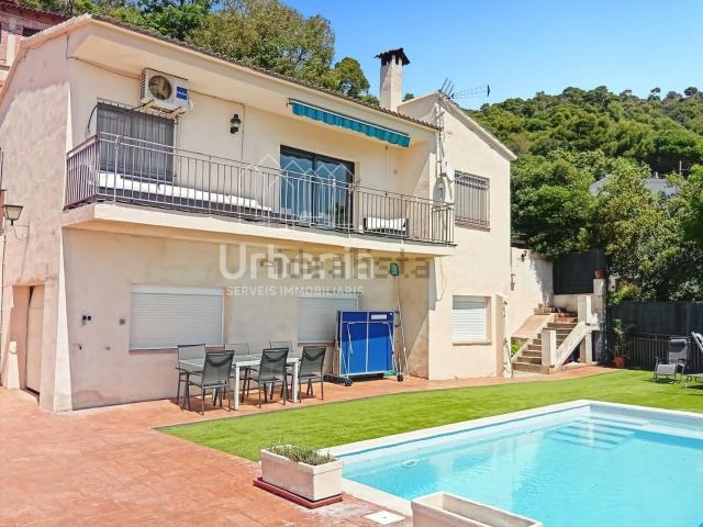 Chalet, Sant Cebrià de Vallalta
