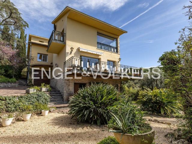 Chalet, Sant Cebrià de Vallalta