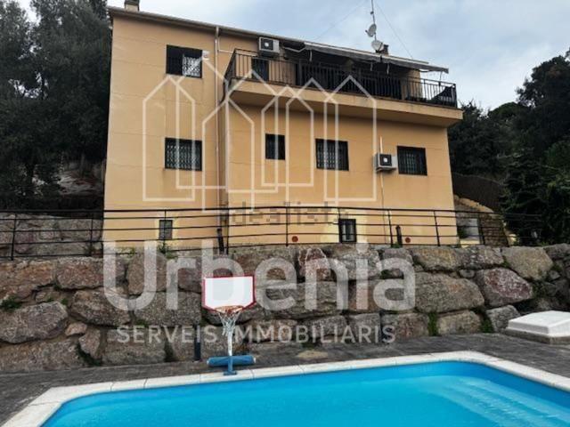 Chalet, Sant Cebrià de Vallalta