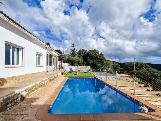 Chalet, Sant Cebrià de Vallalta