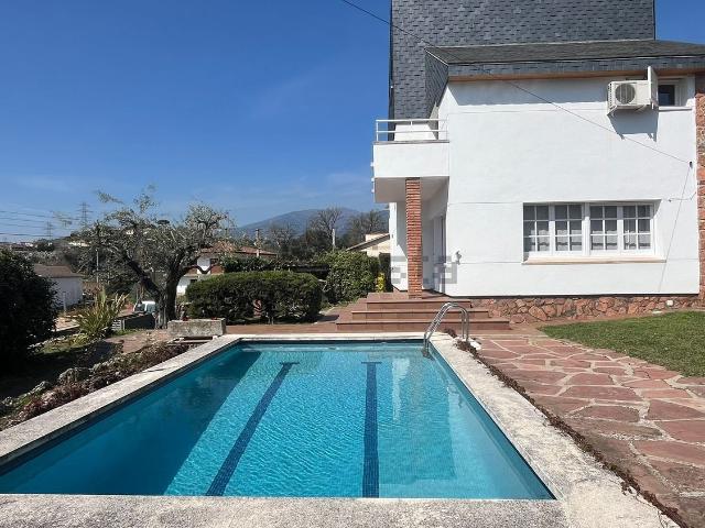 Chalet, Gualba