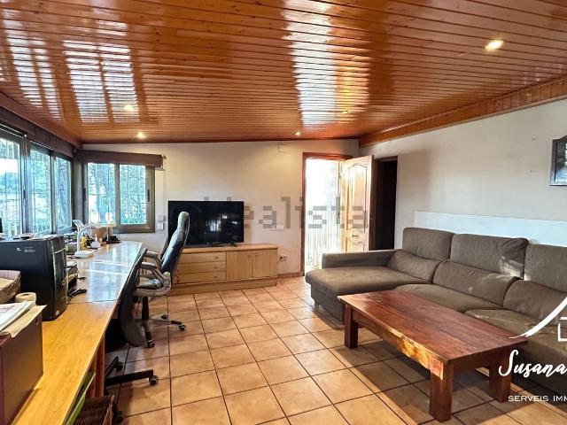 Chalet, Sant esteve Sesrovires