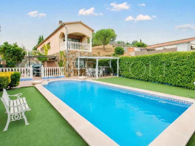 Chalet, Sant esteve Sesrovires