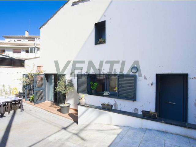 Chalet, Sant Feliu de Codines