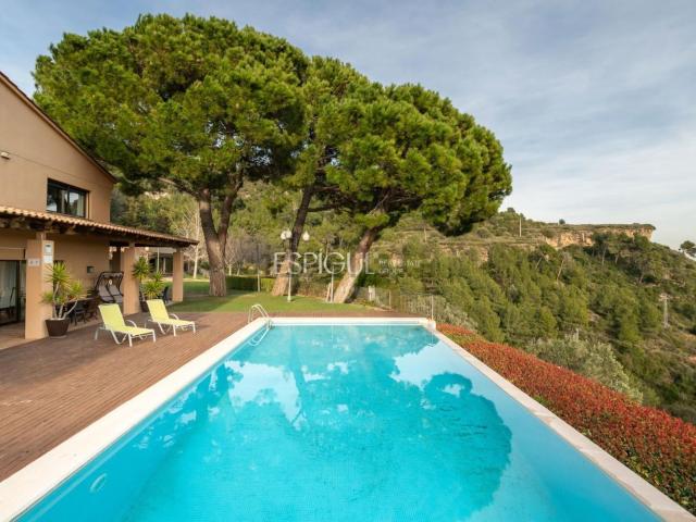 Chalet, Sant Feliu de Codines
