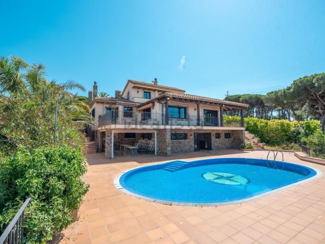 Chalet, Sant Feliu de Guíxols