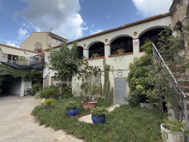 Chalet, Sant Feliu de Llobregat