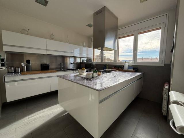 Chalet, Sant Feliu Saserra
