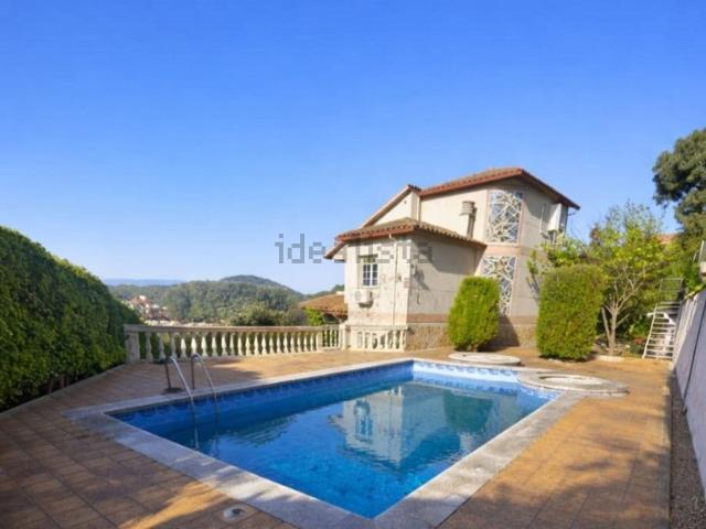 Chalet, Sant Fost de Campsentelles