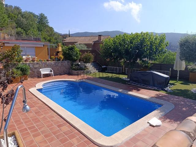 Chalet, Sant Fost de Campsentelles