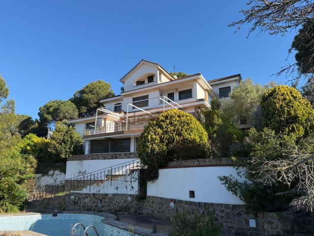 Chalet, Sant Fost de Campsentelles