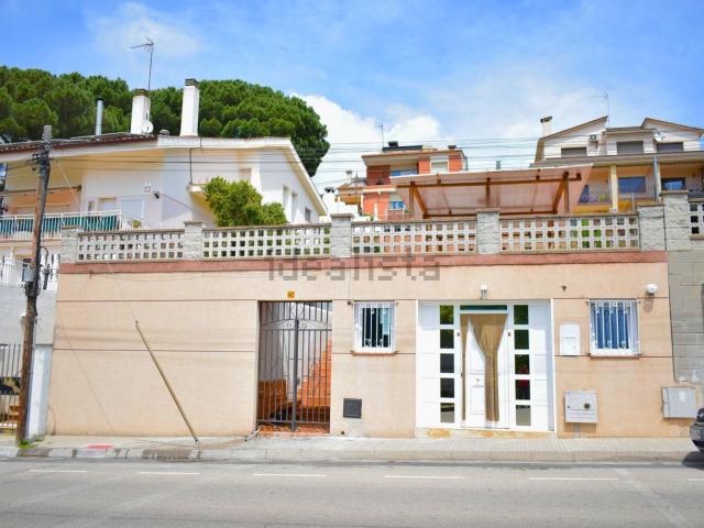 Chalet, Sant Fost de Campsentelles