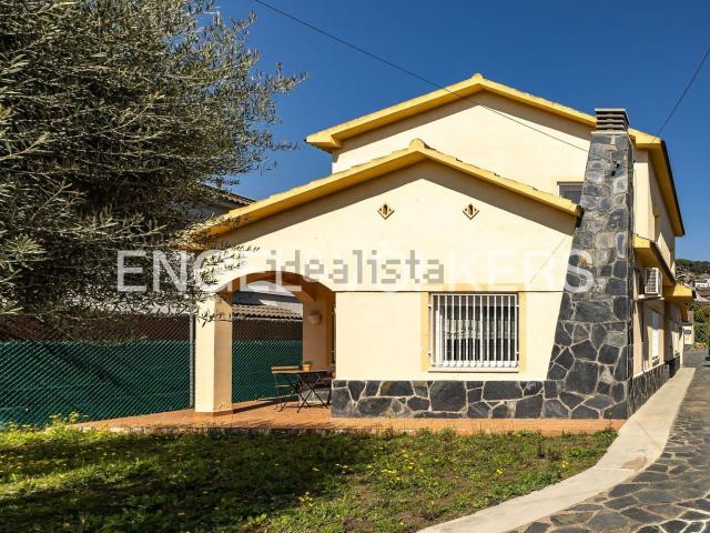 Chalet, Sant Fost de Campsentelles