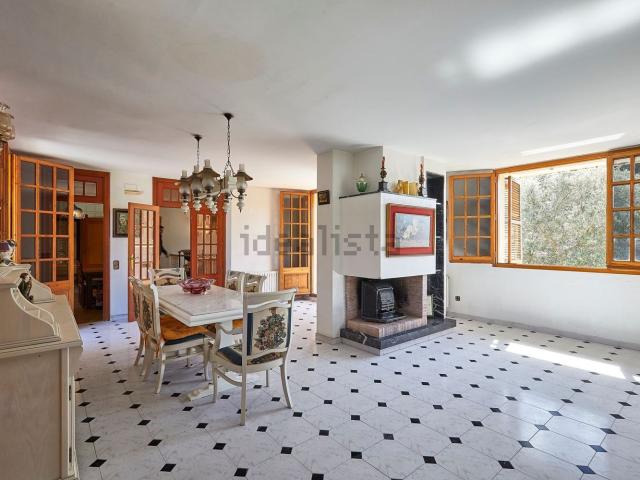 Chalet, Sant Fost de Campsentelles