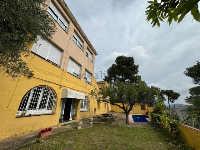 Chalet, Sant Fost de Campsentelles