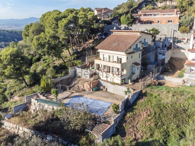 Chalet, Sant Fost de Campsentelles