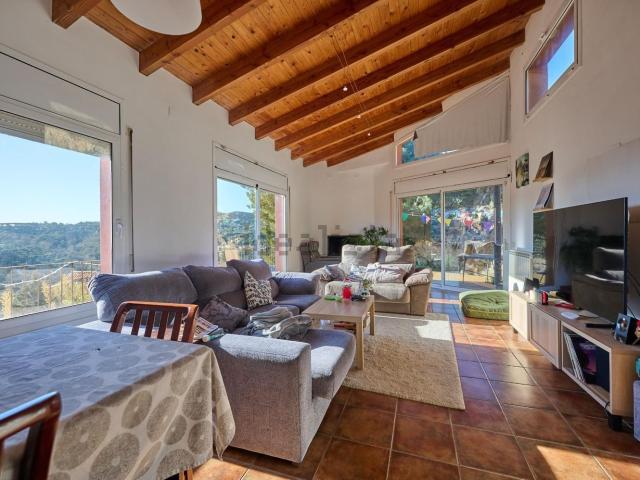 Chalet, Sant Fost de Campsentelles