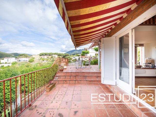 Chalet, Sant Iscle de Vallalta
