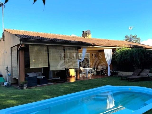 Chalet, Sant Iscle de Vallalta