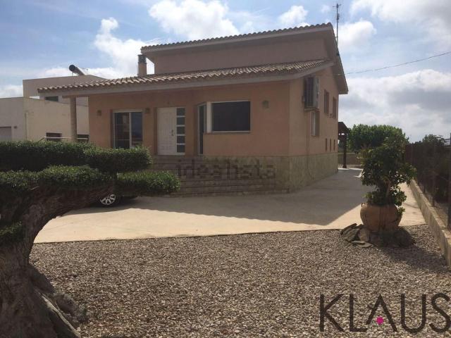 Chalet, Sant Jaume d&apos Enveja