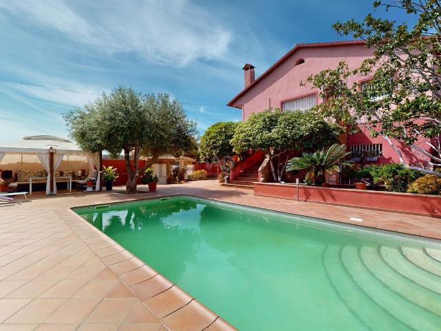 Chalet, Sant Jaume Dels Domenys