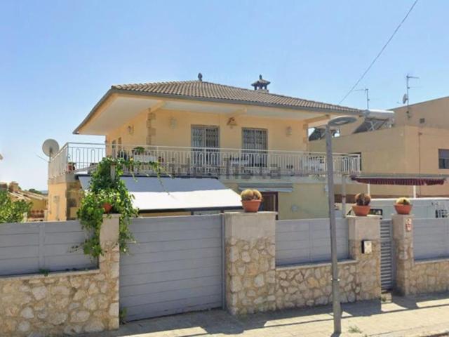 Chalet, Sant Jaume Dels Domenys