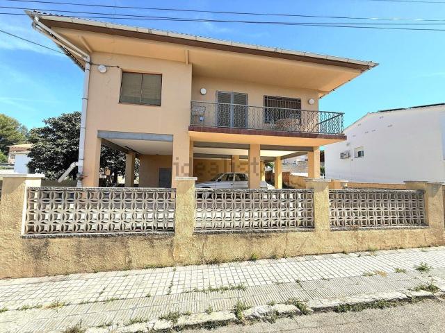 Chalet, Sant Jaume Dels Domenys