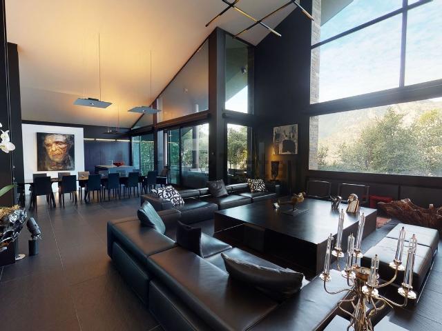 Chalet, Sant Julia de Loria