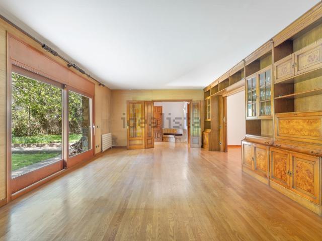 Chalet, Sant Julia de Loria
