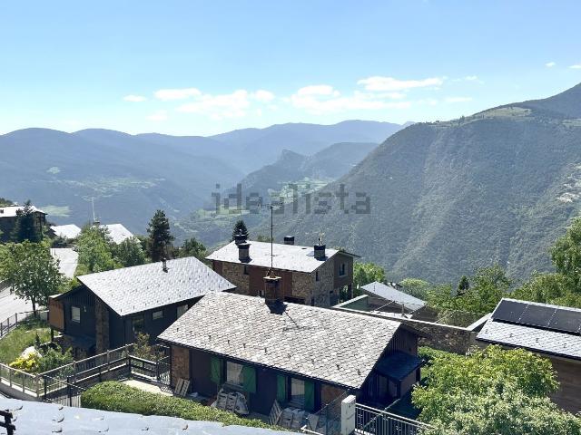 Chalet, Sant Julia de Loria