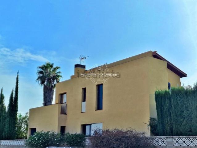 Chalet, Sant Miquel de Fluviá