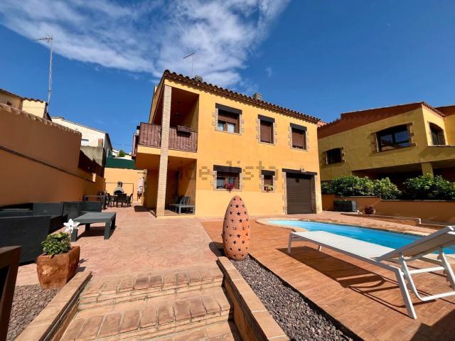 Chalet, Sant Miquel de Fluviá