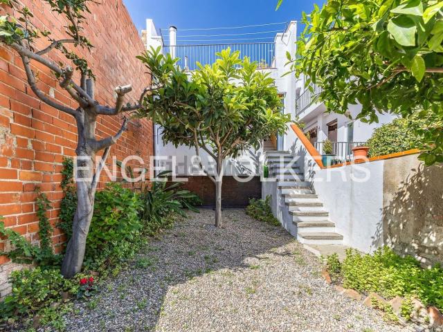 Chalet, Sant Pere, Terrassa
