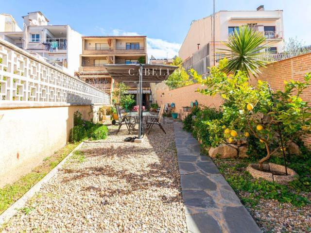 Chalet, Sant Pere, Terrassa