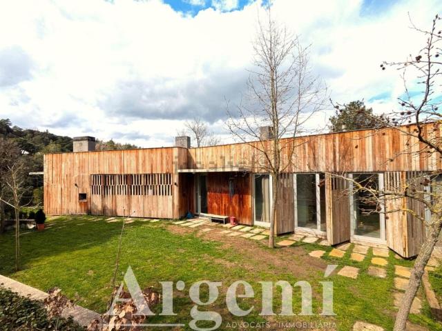 Chalet, Sant Quirze Safaja