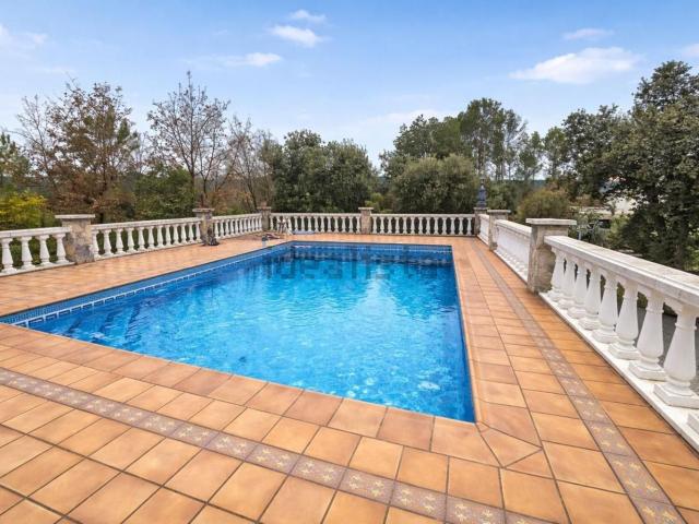 Chalet, Sant Salvador de Guardiola