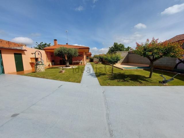 Chalet, Santovenia