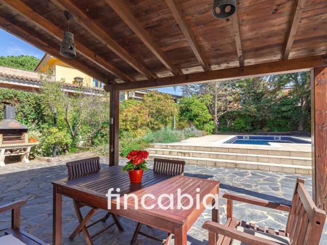 Chalet, Santa Coloma de Farners