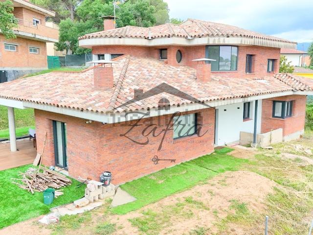 Chalet, Santa Coloma de Farners