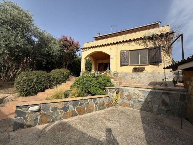 Chalet, Santa Coloma de Farners