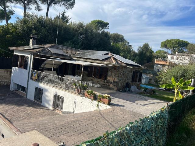 Chalet, Santa Coloma de Farners