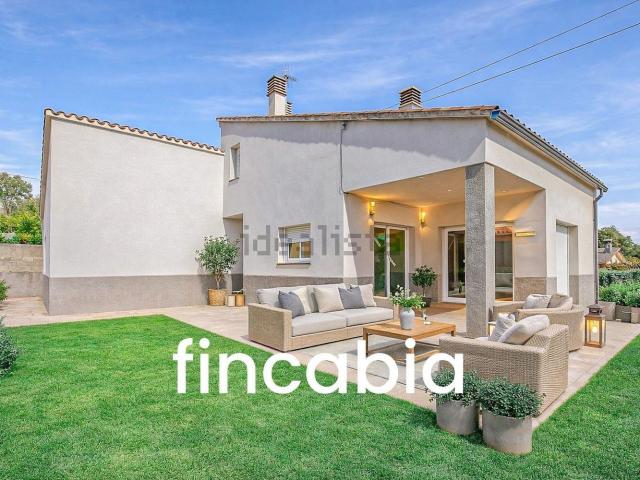 Chalet, Santa Coloma de Farners