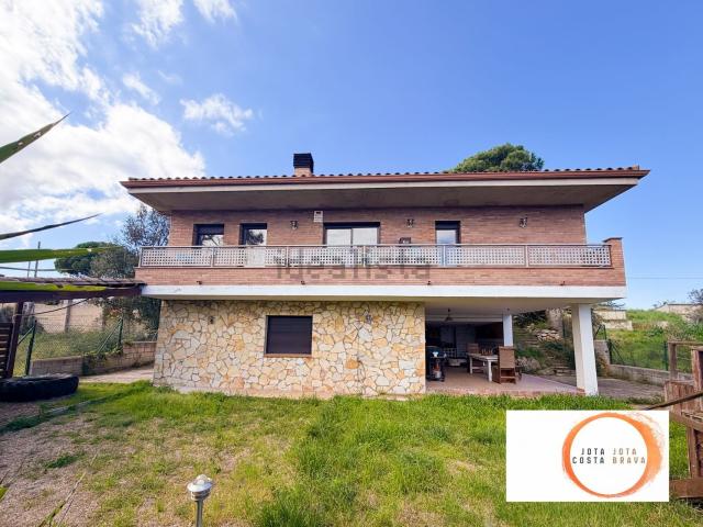 Chalet, Santa Coloma de Farners
