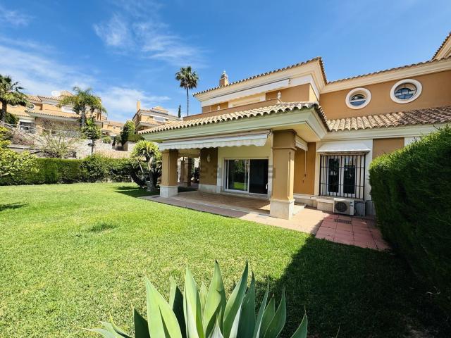 Chalet, Santa Clara, Marbella